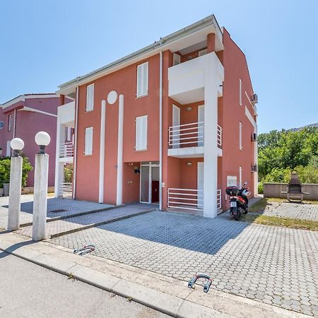 Apartments Melania & Antonia Baška Buitenkant foto