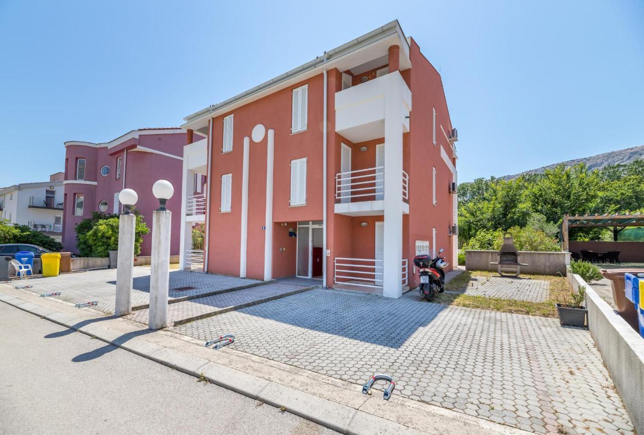 Apartments Melania & Antonia Baška Buitenkant foto
